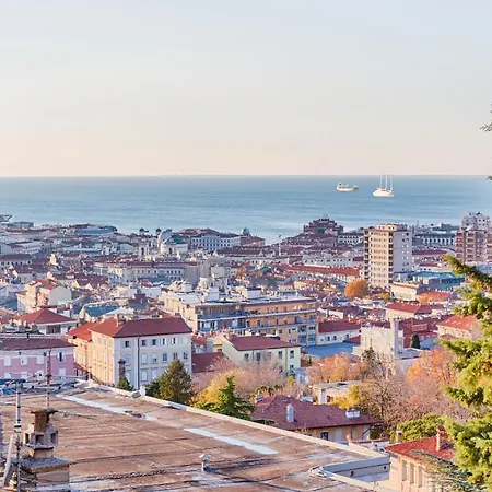 Apartament Guesthost - Ressmann 1 - 10 Min From Teatro Rossetti Triest