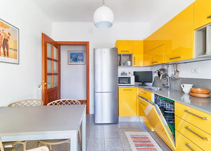 Guesthost - Ressmann 1 - 10 Min From Teatro Rossetti Apartment *